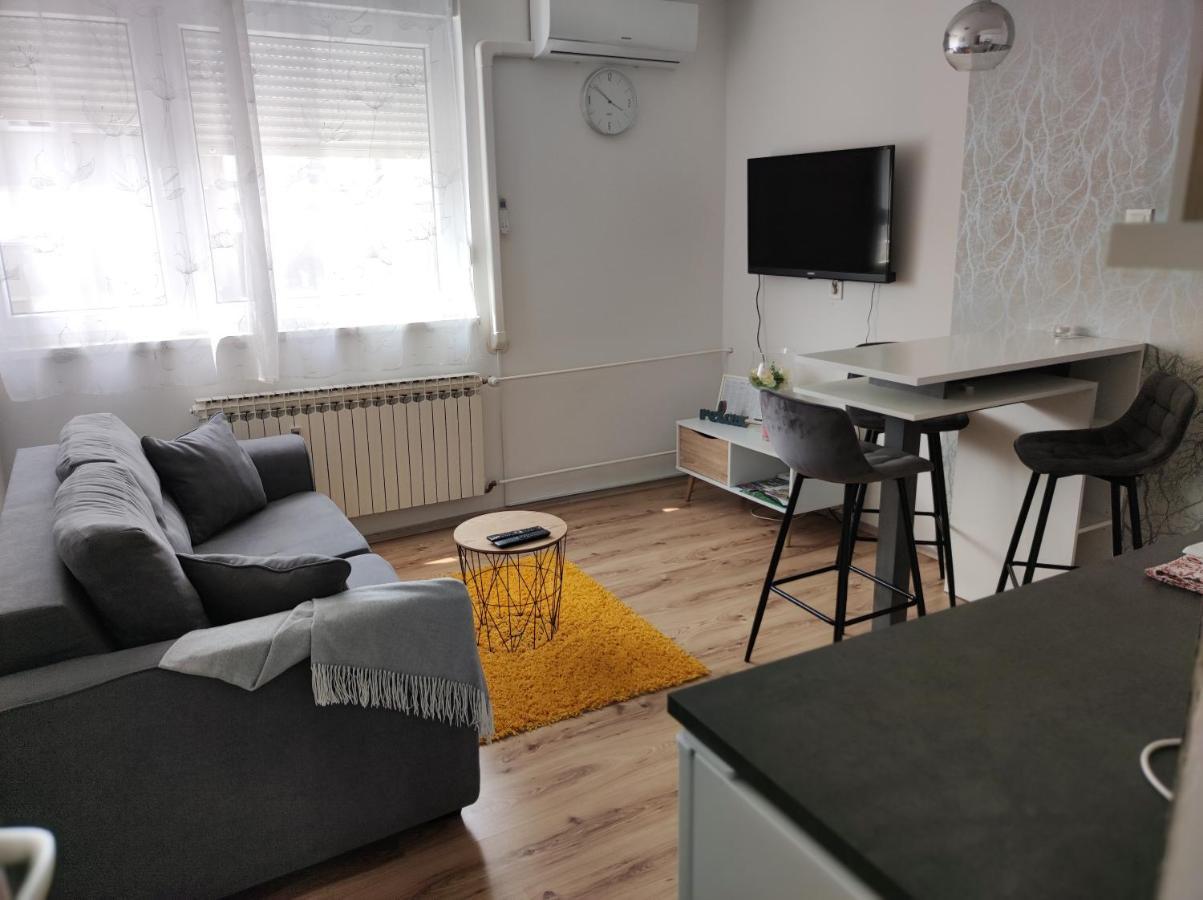 קארלובץ Apartman Emy מראה חיצוני תמונה